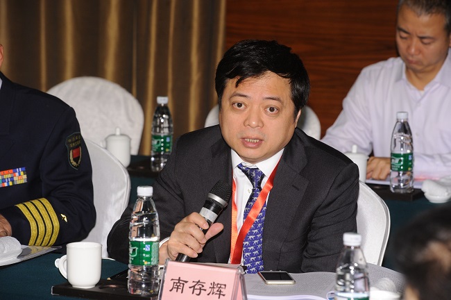 9 CNAS副主任、CNAS最终用户专门委员会主任、正泰集团股份有限公司董事长南存辉.JPG